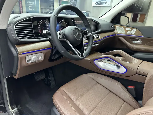 Mercedes-Benz GLE-Class — Фото автомобиля 12