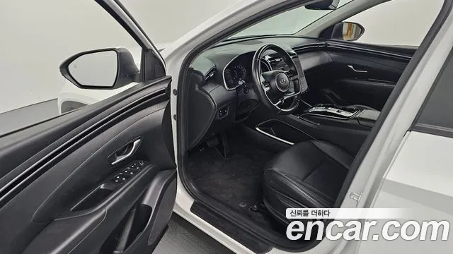 Hyundai Tucson NX4 — Фото автомобиля 10