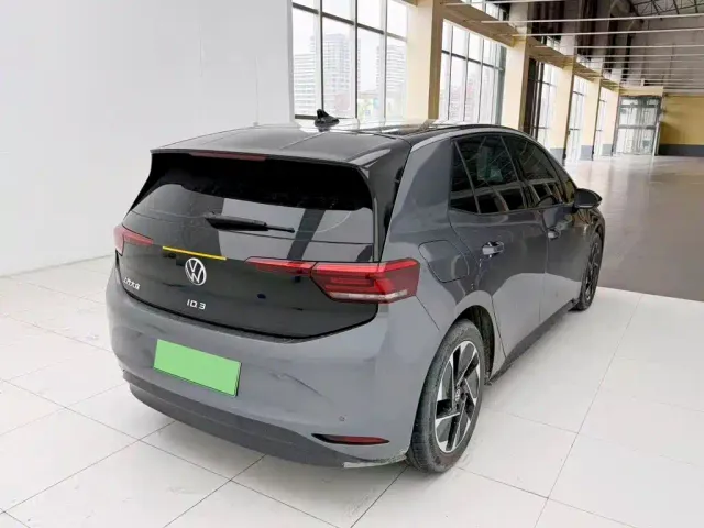 Volkswagen ID.3 — Фото автомобиля 9