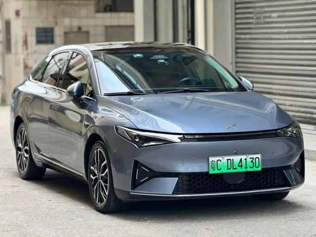 Xpeng P5 — Фото автомобиля 3