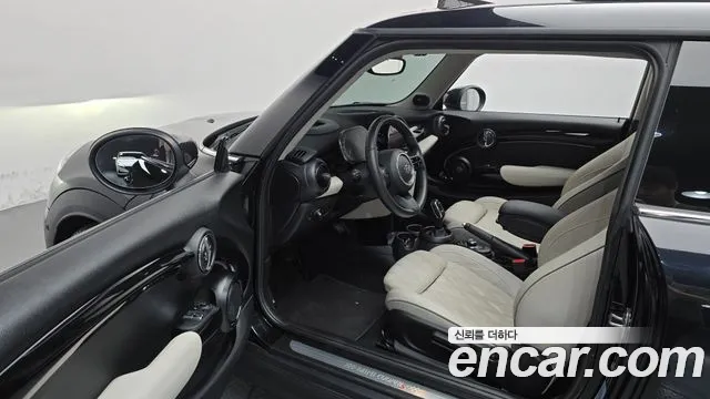 MINI Cooper — Фото автомобиля 10