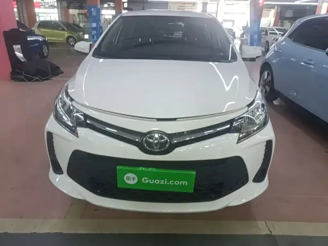 Toyota Vios FS — Фото автомобиля 2