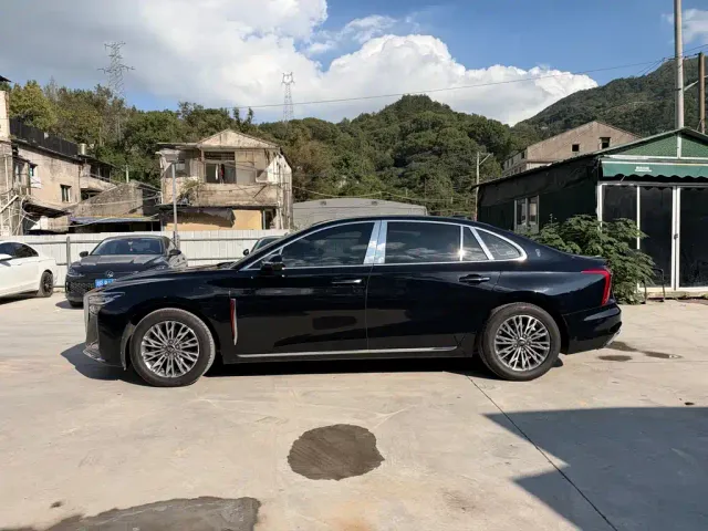 Hongqi H5 — Фото автомобиля 2