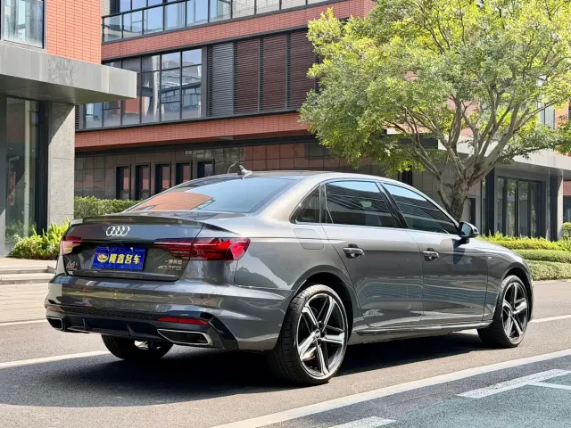 Audi A4L — Фото автомобиля 7