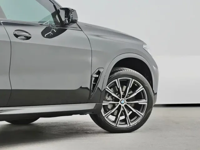 BMW X5 — Фото автомобиля 12