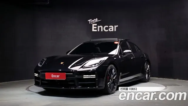 Фотография автомобиля — Porsche Panamera