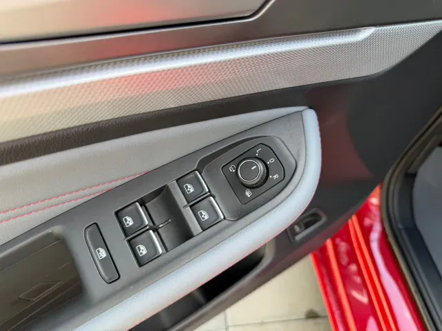 Volkswagen Lamando — Фото автомобиля 12