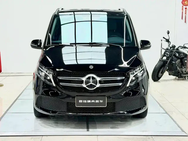 Mercedes-Benz V-Class — Фото автомобиля 2