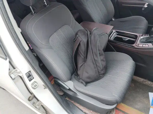 GAC Trumpchi Trumpchi M6 2023 PRO 270T DCT Elite Edition — Фото автомобиля 24