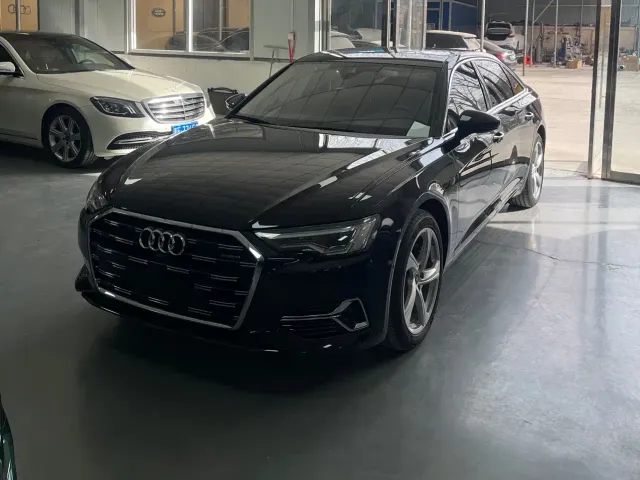 Audi A6L — Фото автомобиля 3
