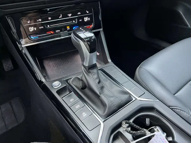 Volkswagen Passat — Фото автомобиля 7