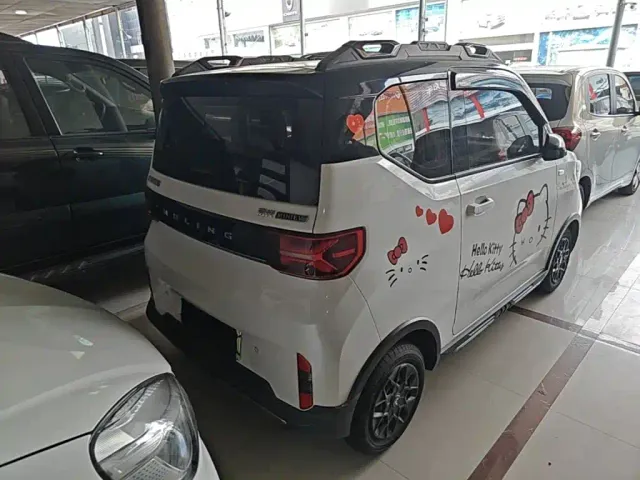 Wuling Hongguang Mini EV — Фото автомобиля 4