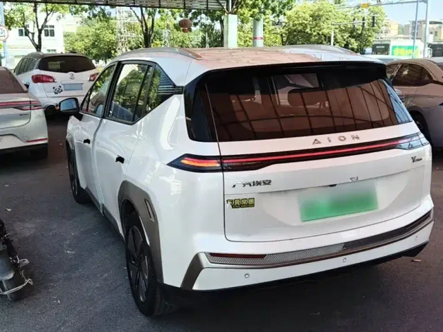 GAC Aion Y — Фото автомобиля 4