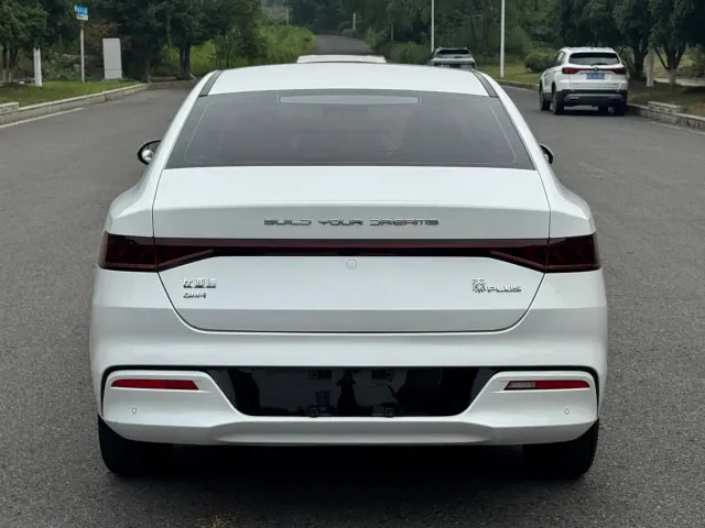 BYD Qin PLUS — Фото автомобиля 14