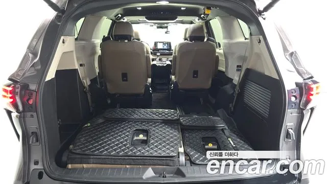 Toyota Sienna — Фото автомобиля 19