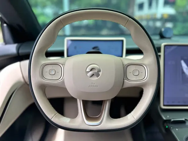 Nio ET5 Touring — Фото автомобиля 16