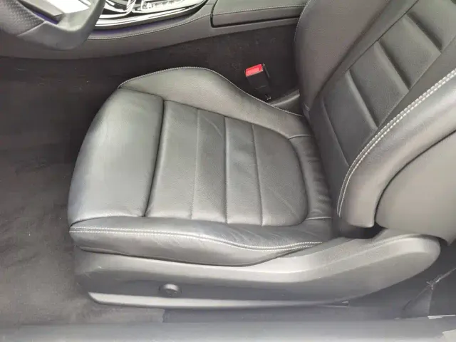 Mercedes-Benz E-Class — Фото автомобиля 20