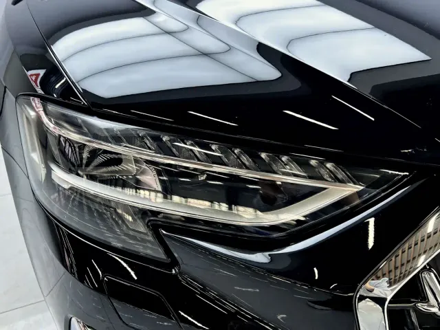 Audi A8 — Фото автомобиля 9