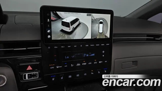 Hyundai Staria Staria — Фото автомобиля 12