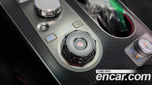 Genesis GV80 — Фото автомобиля 9