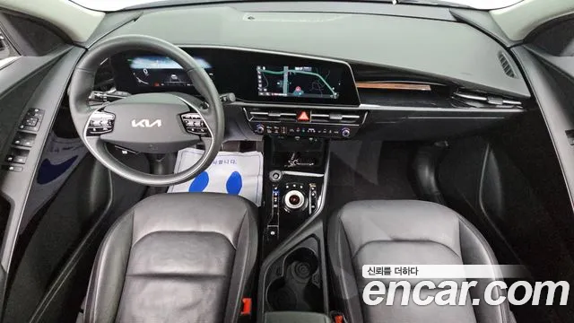 Kia Niro — Фото автомобиля 7