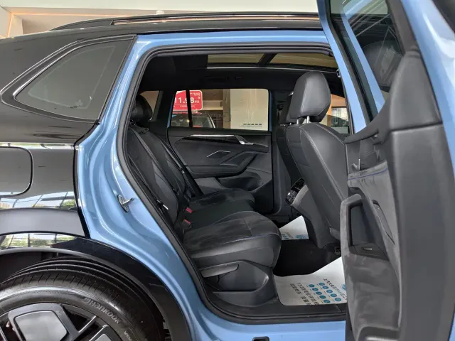 Volkswagen Tiguan L — Фото автомобиля 12