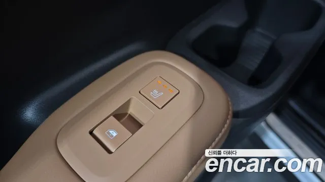 Hyundai Santafe — Фото автомобиля 17