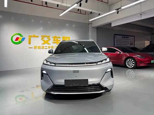 Geely Galaxy Starship 7 EM-i — Фото автомобиля 2