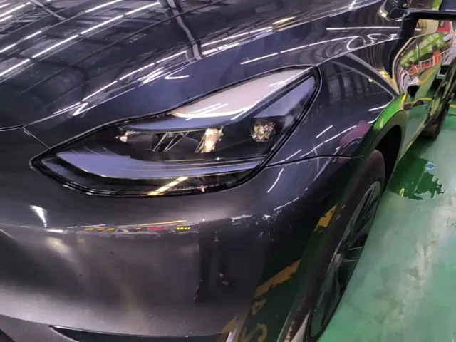 Tesla Model Y — Фото автомобиля 23