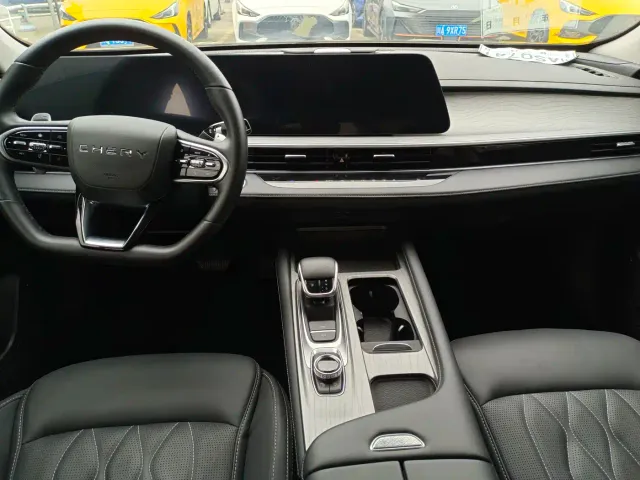 Chery Arrizo 8 — Фото автомобиля 6