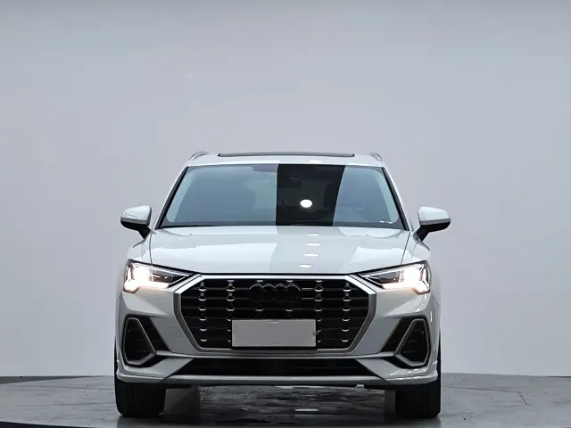 Audi Q3 — Фото автомобиля 3