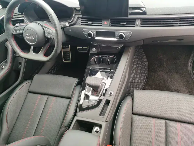 Audi A4L — Фото автомобиля 9