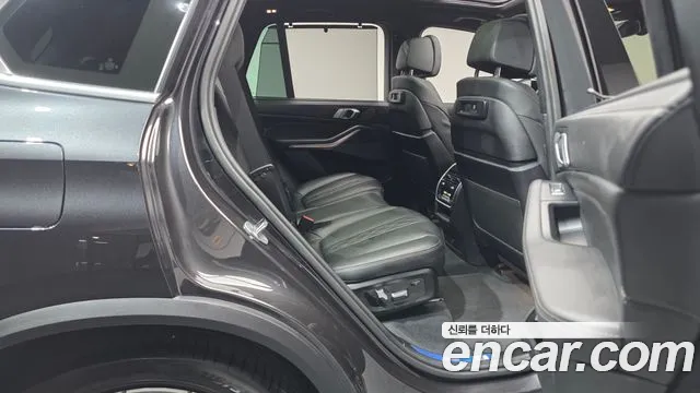 BMW X5 — Фото автомобиля 10