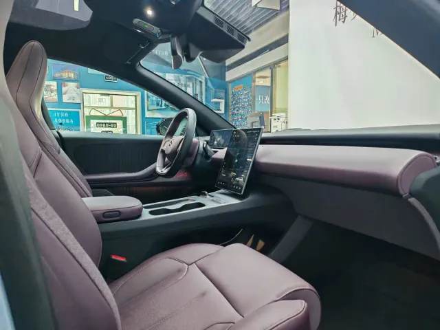 Nio ET5 Touring — Фото автомобиля 11