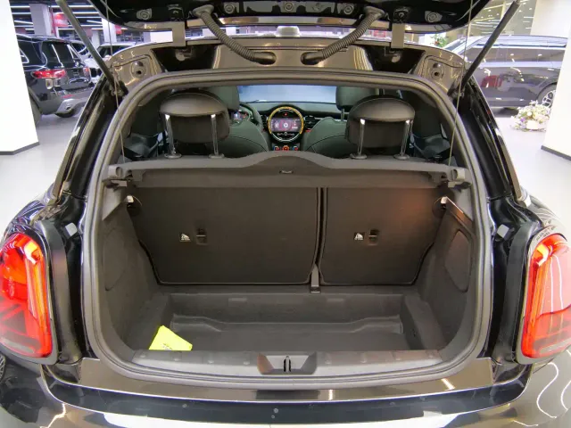 MINI Hatch — Фото автомобиля 14