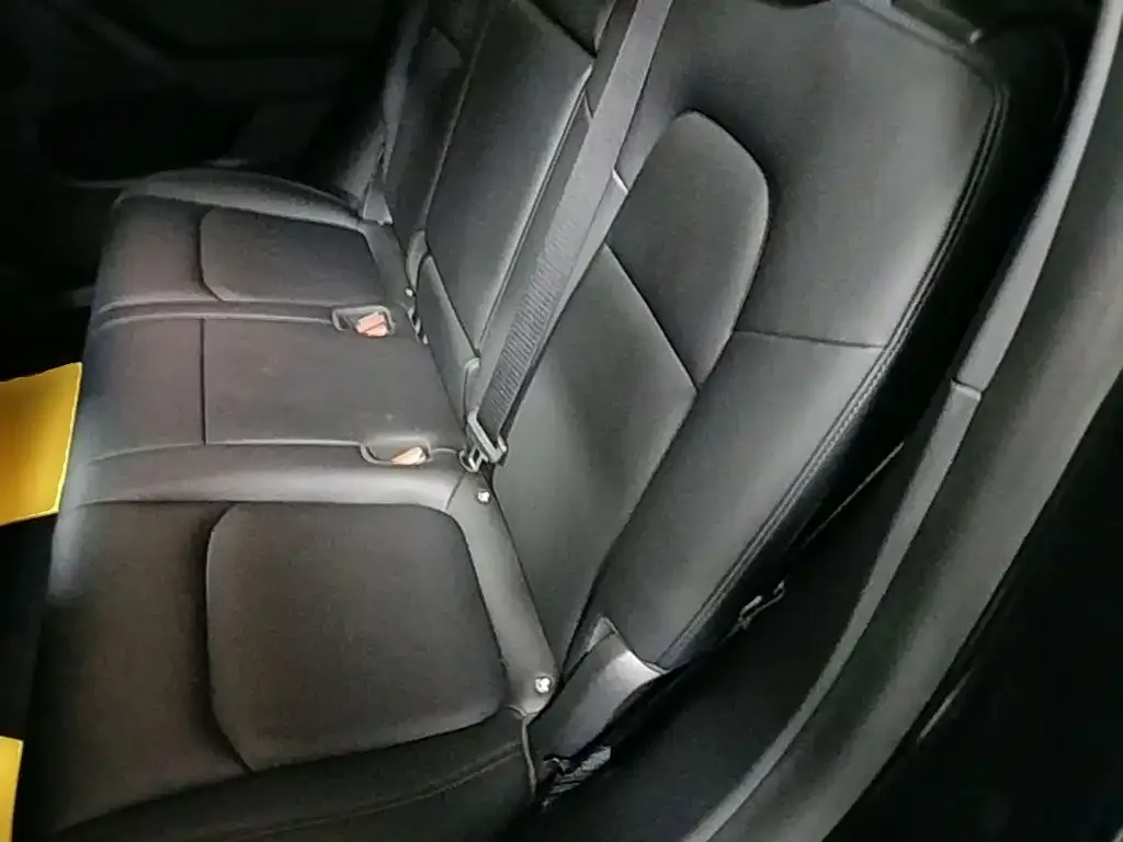Tesla Model Y 2022 Rear-Wheel Drive Version — Фото автомобиля 21