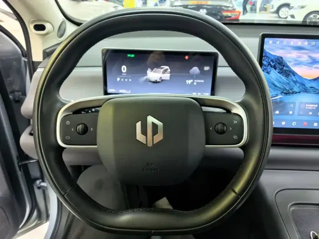 Leapmotor C16 — Фото автомобиля 10
