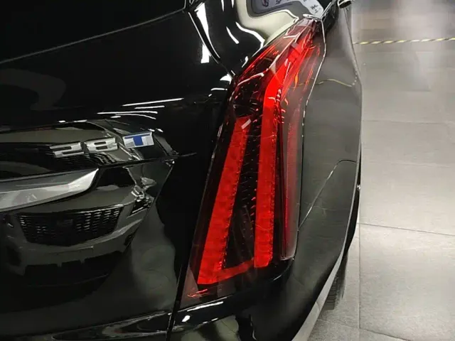 Cadillac XT5 — Фото автомобиля 7