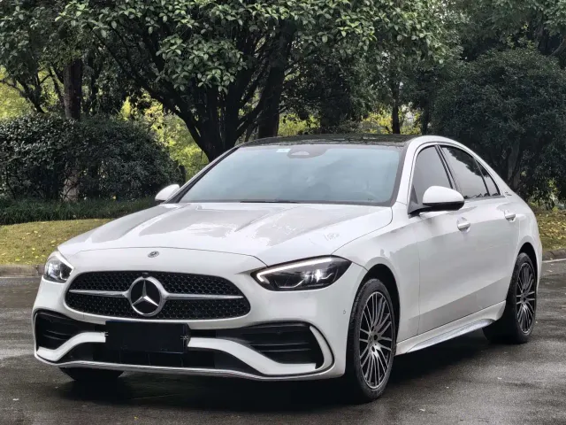 Фотография автомобиля — Mercedes-Benz C-Class