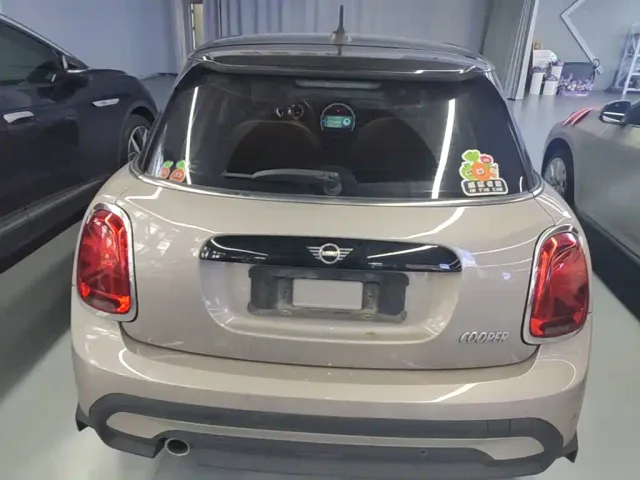 MINI Hatch — Фото автомобиля 5