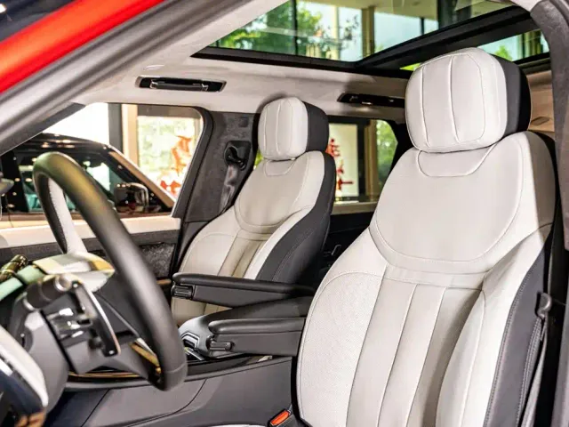 Land Rover Range Rover Sport — Фото автомобиля 8