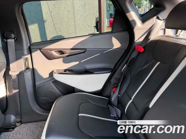 Kia EV6 — Фото автомобиля 14