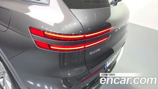 Genesis GV70 2.5T Бензин AWD — Фото автомобиля 21