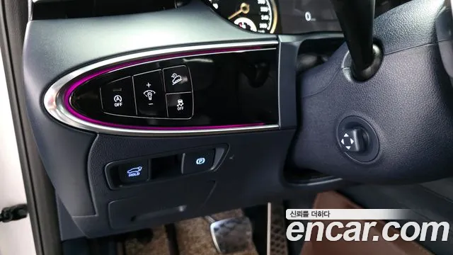 Genesis GV70 2.2 Дизель 2WD — Фото автомобиля 17