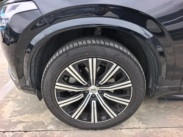Volvo XC90 — Фото автомобиля 7
