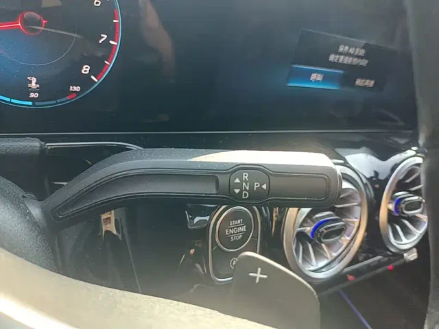 Mercedes-Benz GLA-Class — Фото автомобиля 13