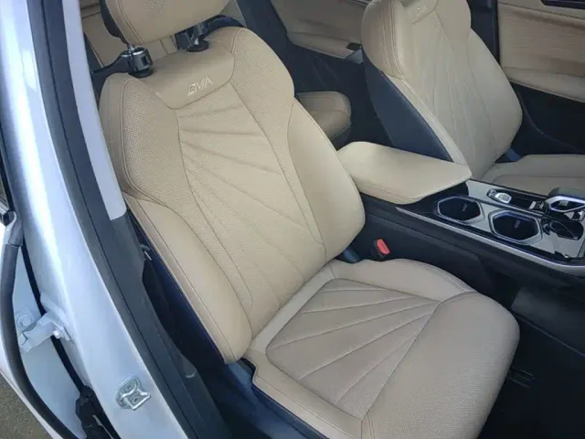 Geely Boyue L — Фото автомобиля 24