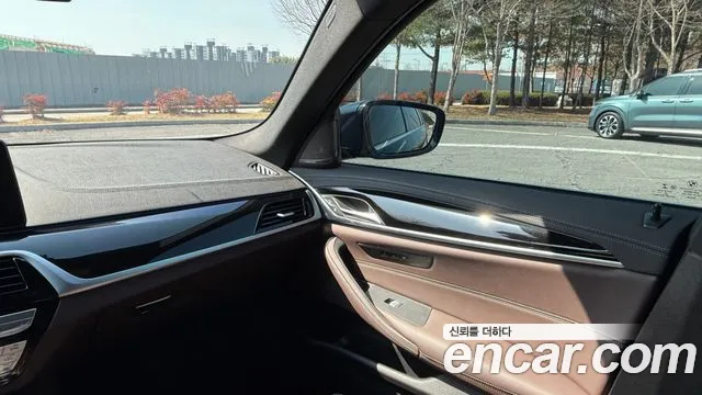 BMW 5-Series 5 серия (G30) — Фото автомобиля 14