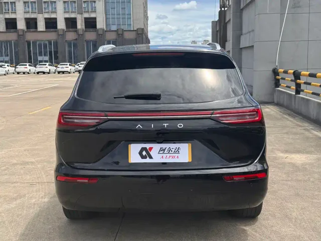 Aito M7 — Фото автомобиля 5