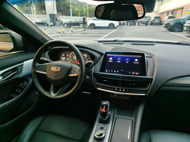 Cadillac CT5 — Фото автомобиля 7